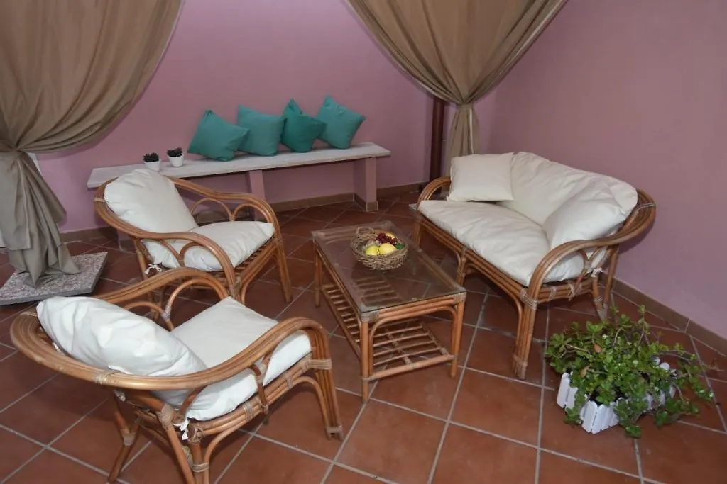 Apt Is Fradis Cagliari Italie